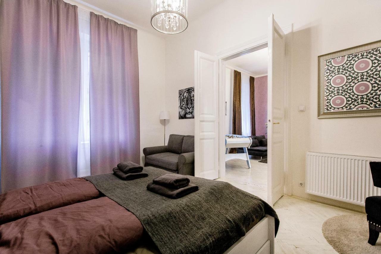 Kz5 Apartment In Kazinczy Street Budapest Exteriör bild