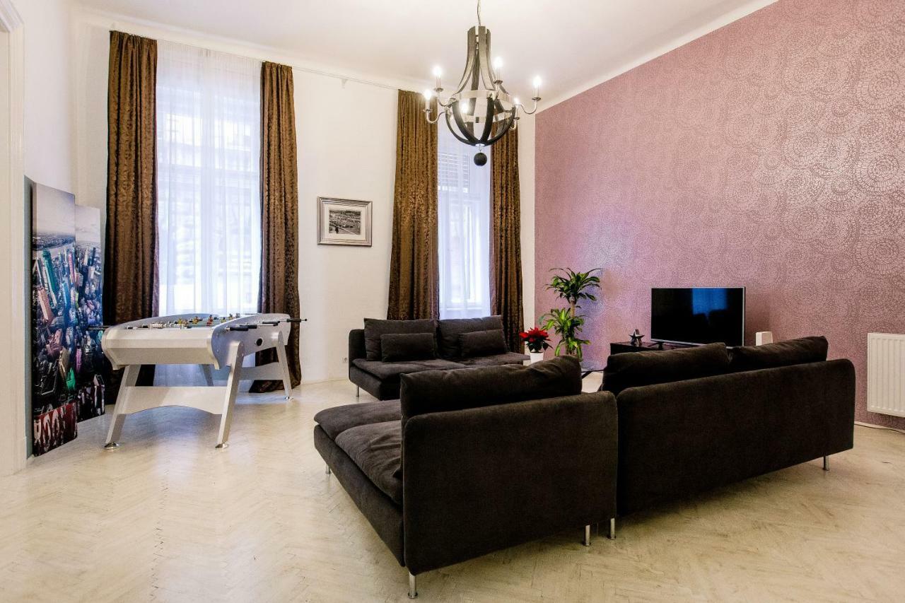 Kz5 Apartment In Kazinczy Street Budapest Exteriör bild